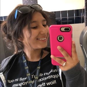 Meet your Posher, Ana